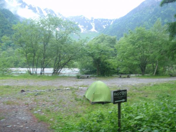 広々快適な小梨平。うわさのトイレは、、、ちゃんと首映りました！